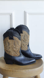 Botas