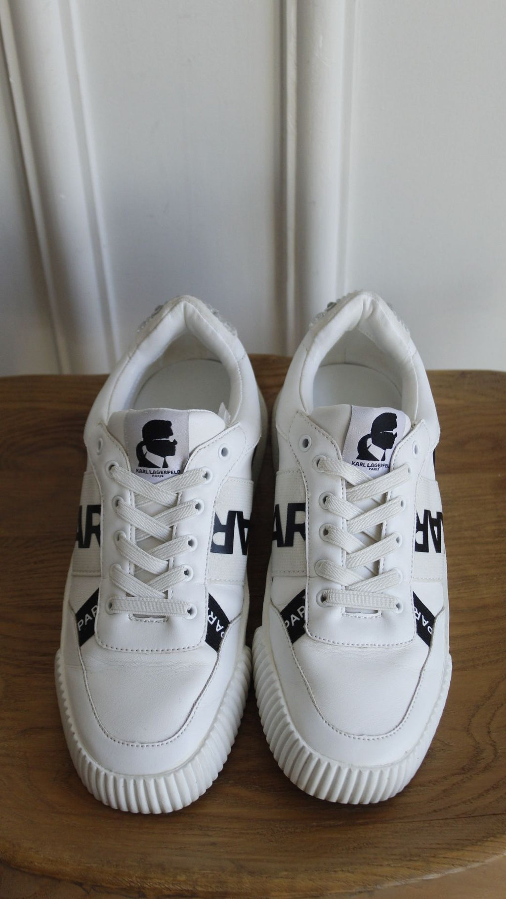 Sneaker
