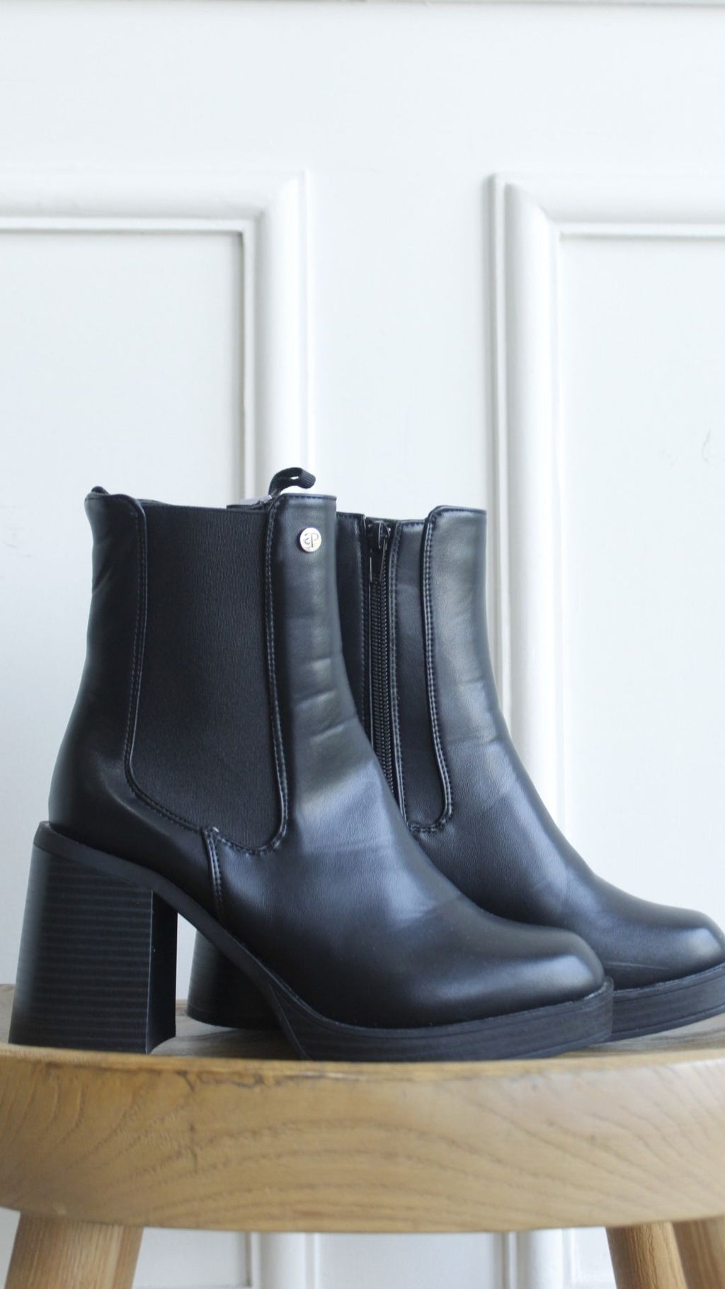 Botas