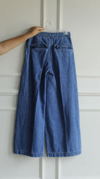 Jean