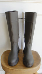 Bota