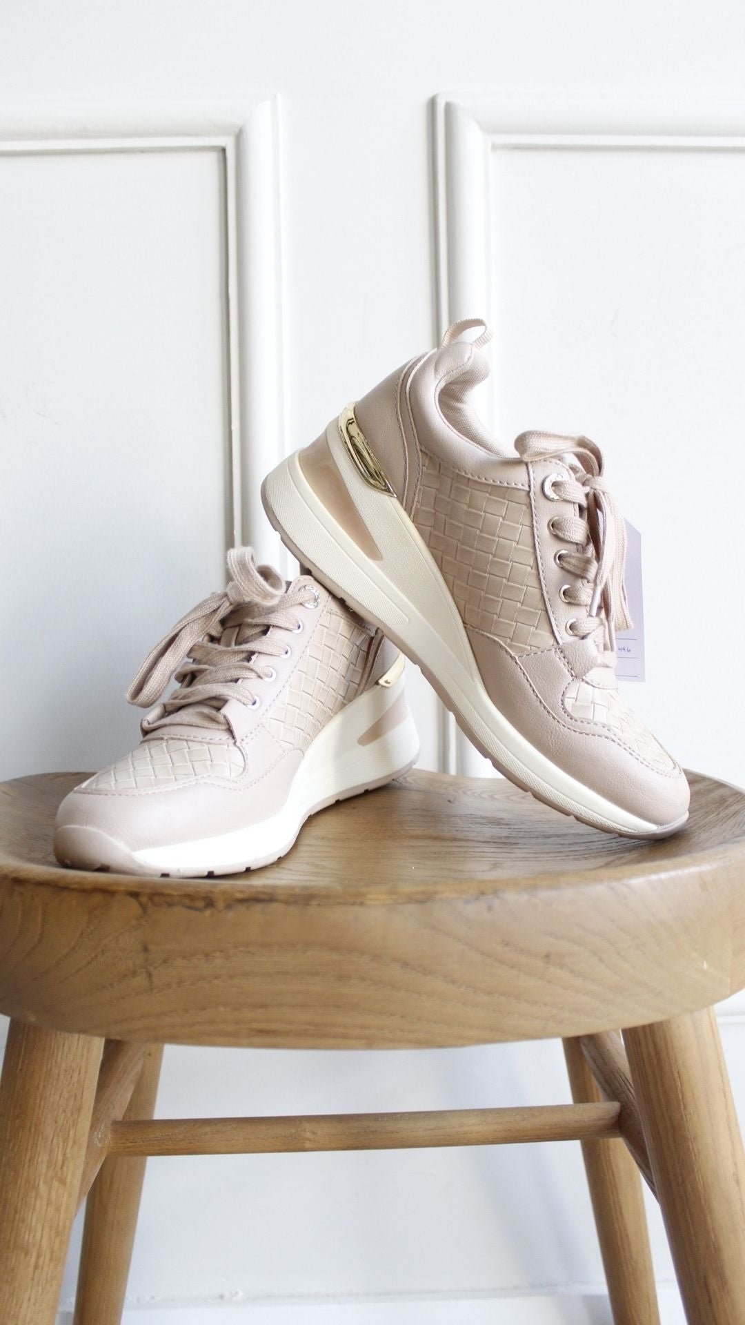 sneaker
