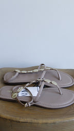 Sandalia