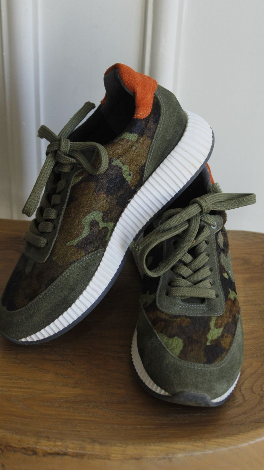 Sneaker