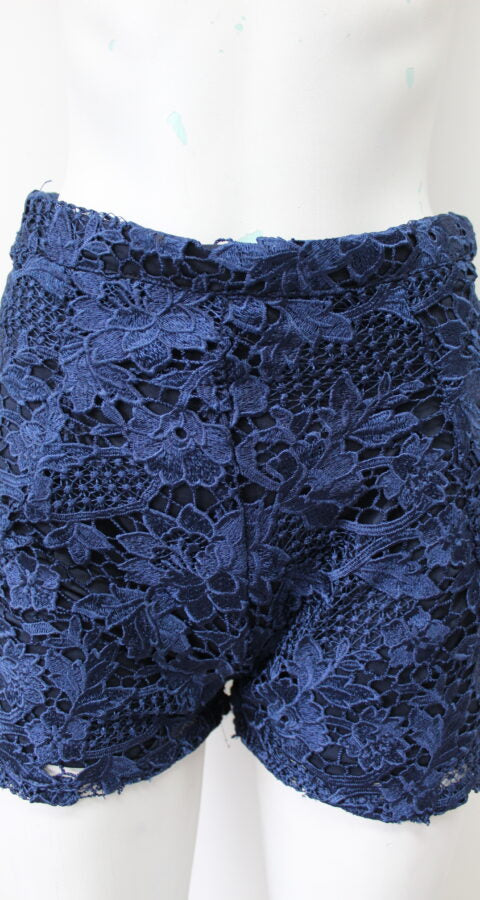 Short de encaje